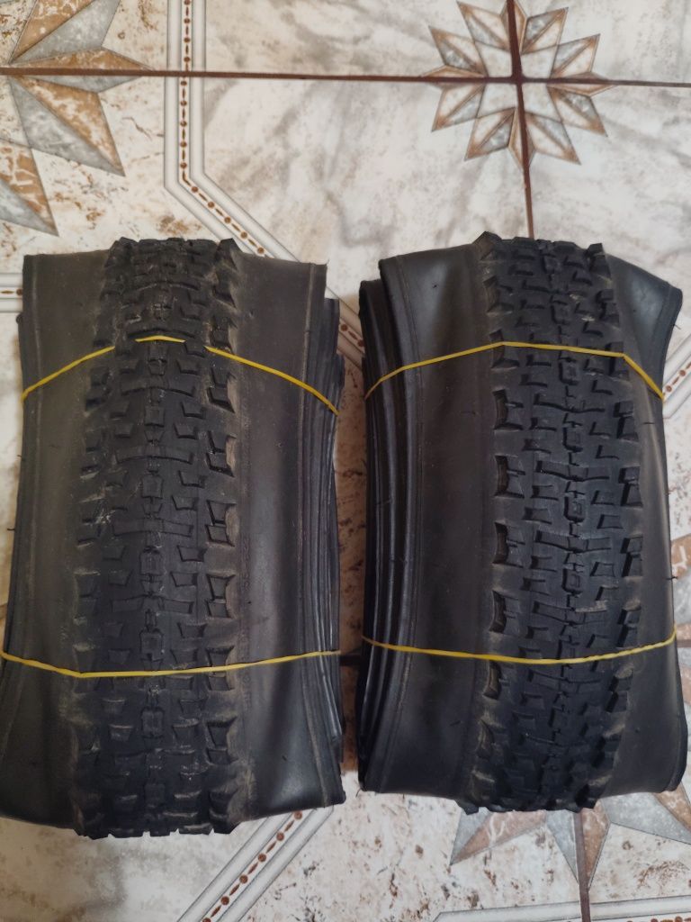 2x hutchinson kraken 29"x2.3 zwijane prawie nowe