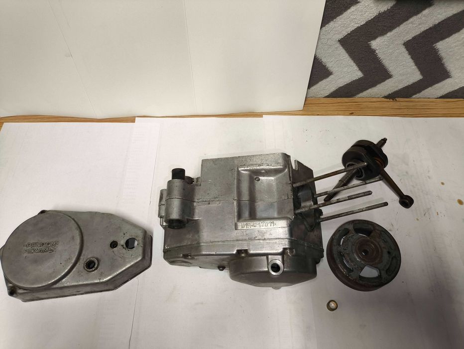 Kartery silnika 019 Romet Ogar 50T1 - 3 biegowy + 2 pokrywy + wał