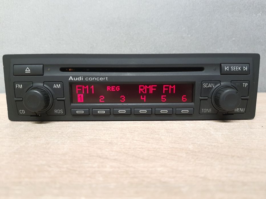 Radio samochodowe Audi Concert CD Audi A6 C5 TT +kod 4B0 Chowana gałka