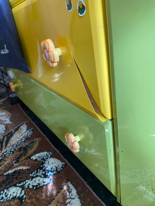 Продам дитячу стінку, мебель, зі столом і тумбою