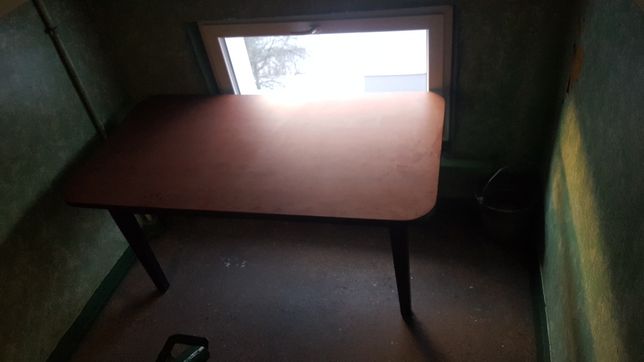Duży stół do salonu