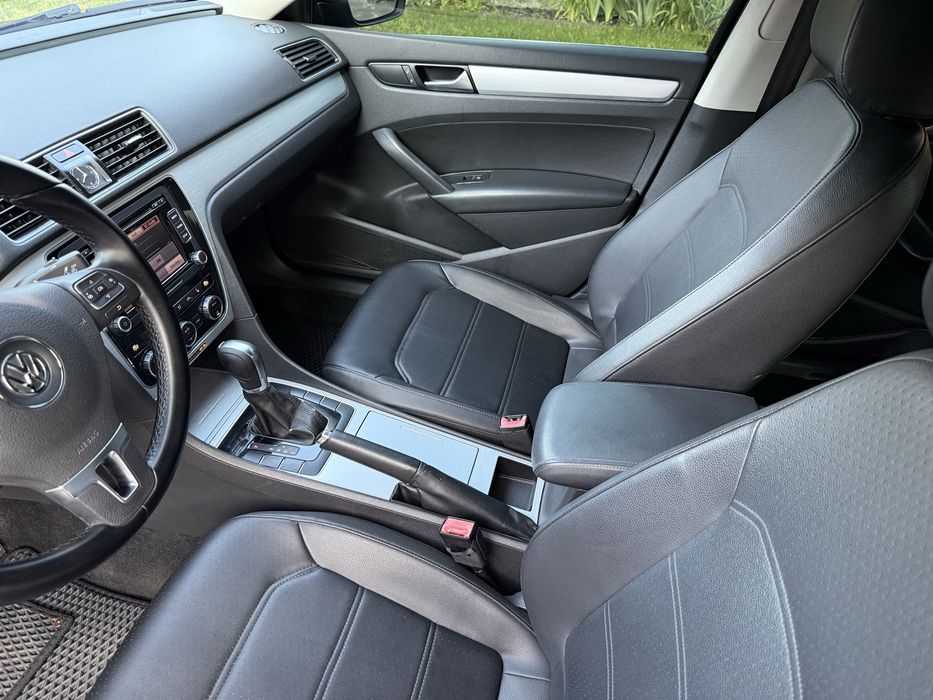 Volkswagen Passat B7 2.5 ГБО Автомат