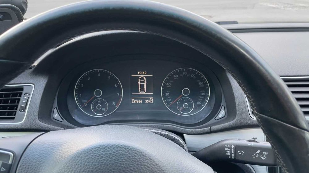 Volkswagen Passat NMS 2012. 2.5 бензин/газ