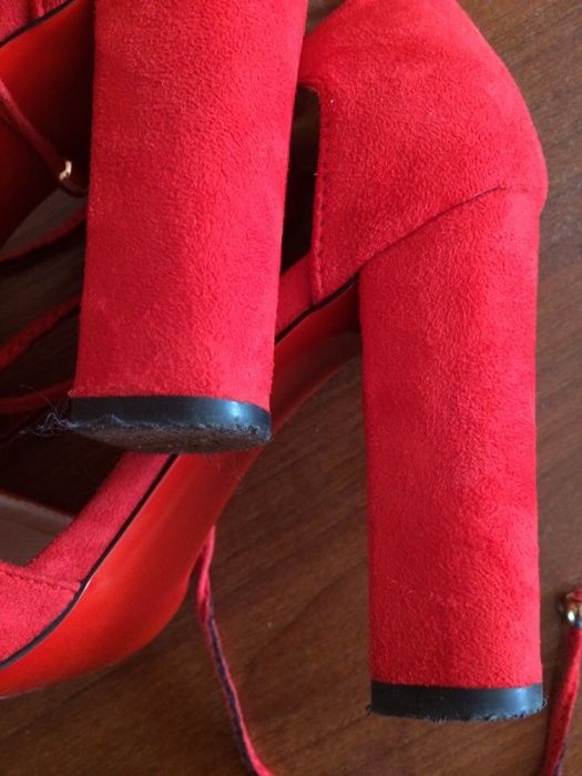 Красные босоножки 38 р.