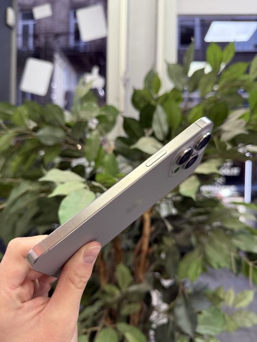 iPhone 15 Pro Max 256GB Natural Titanium