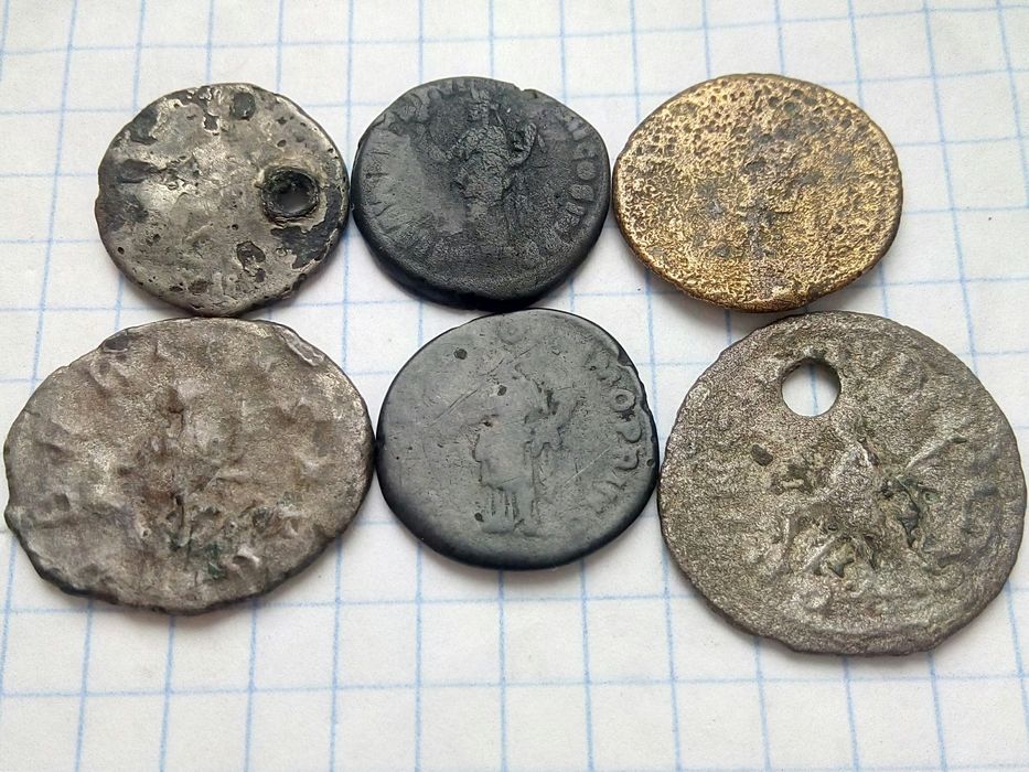 Денарії римські:срібло,лімес:Адріан,Траян,Комод,Пій та ін.Чудовий стан