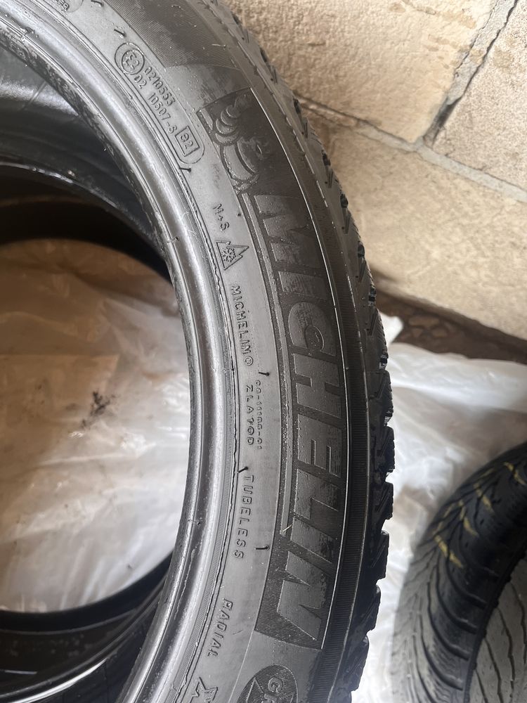 Зимова резина 275/45 R21 Michelin