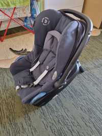 Maxi-Cosi Cabriofix (Essential Graphite)+ база FamilyFix