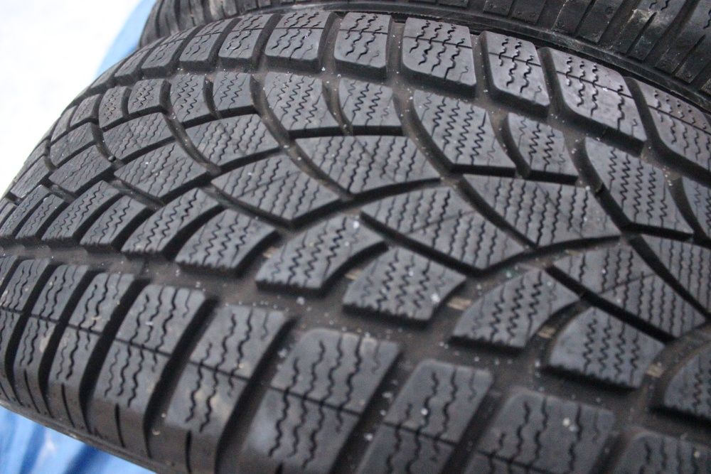 235-50-R19 DUNLOP SP WINTER зимняя резина шины  2 штуки GERMANY 2022