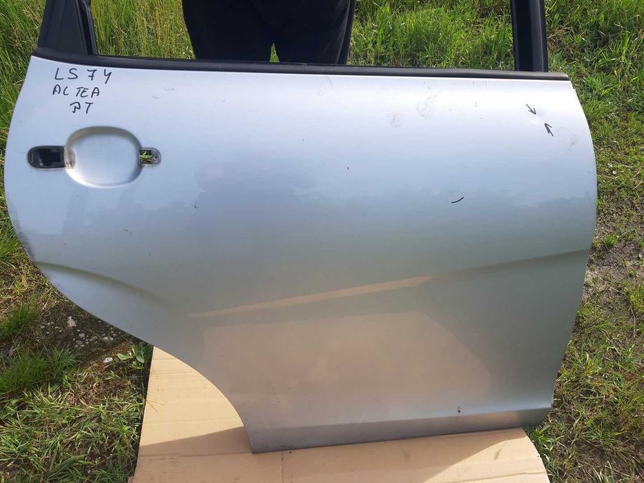 Seat Altea drzwi prawy tył lakier LS7Y