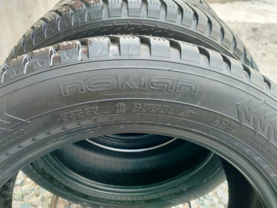235/55 R19 nokian HAKKAPELITTA 8.