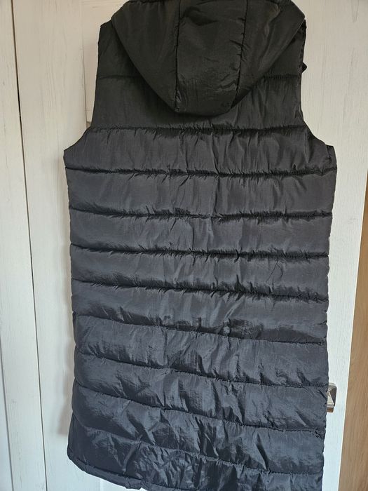 Nowy, czarny, długi bezrękawnik damski