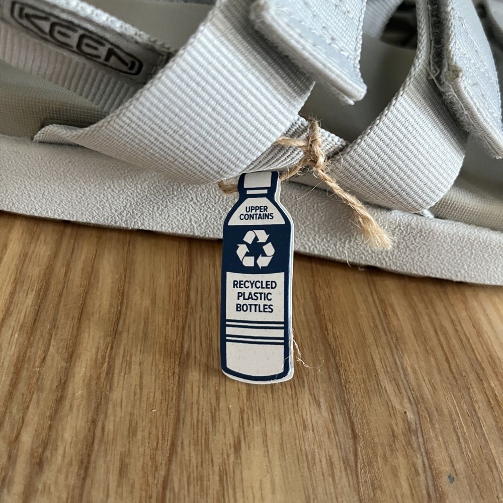 Босоніжки keen на липучках