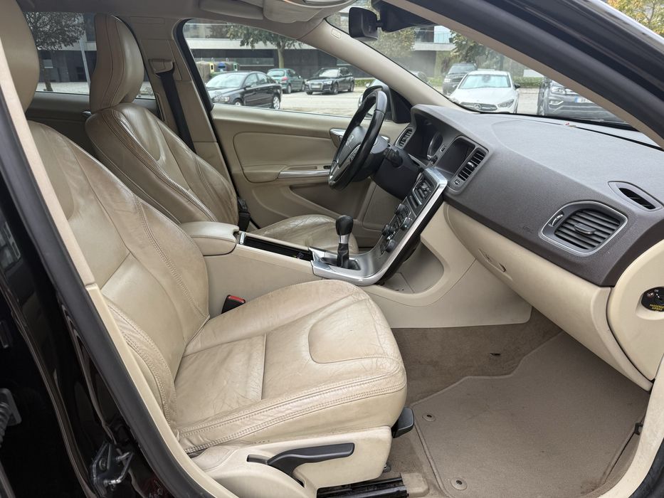 Volvo V60 2.0D3 Drive-e Problema CX