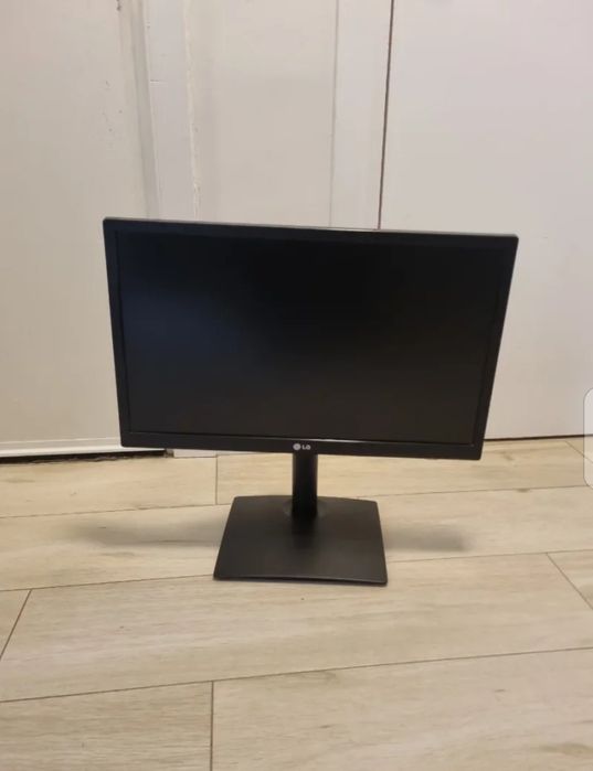 Monitor LG 23" 23CAV42kl em excelente estado, sem transformador