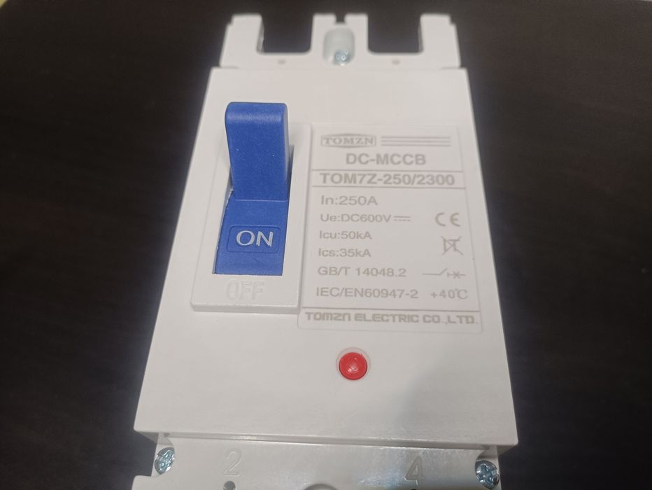 DC Автомат ПОСТІЙНОГО Струму TOMZN 250A TOM7Z DC-MCCB Вимикач 12V 24V