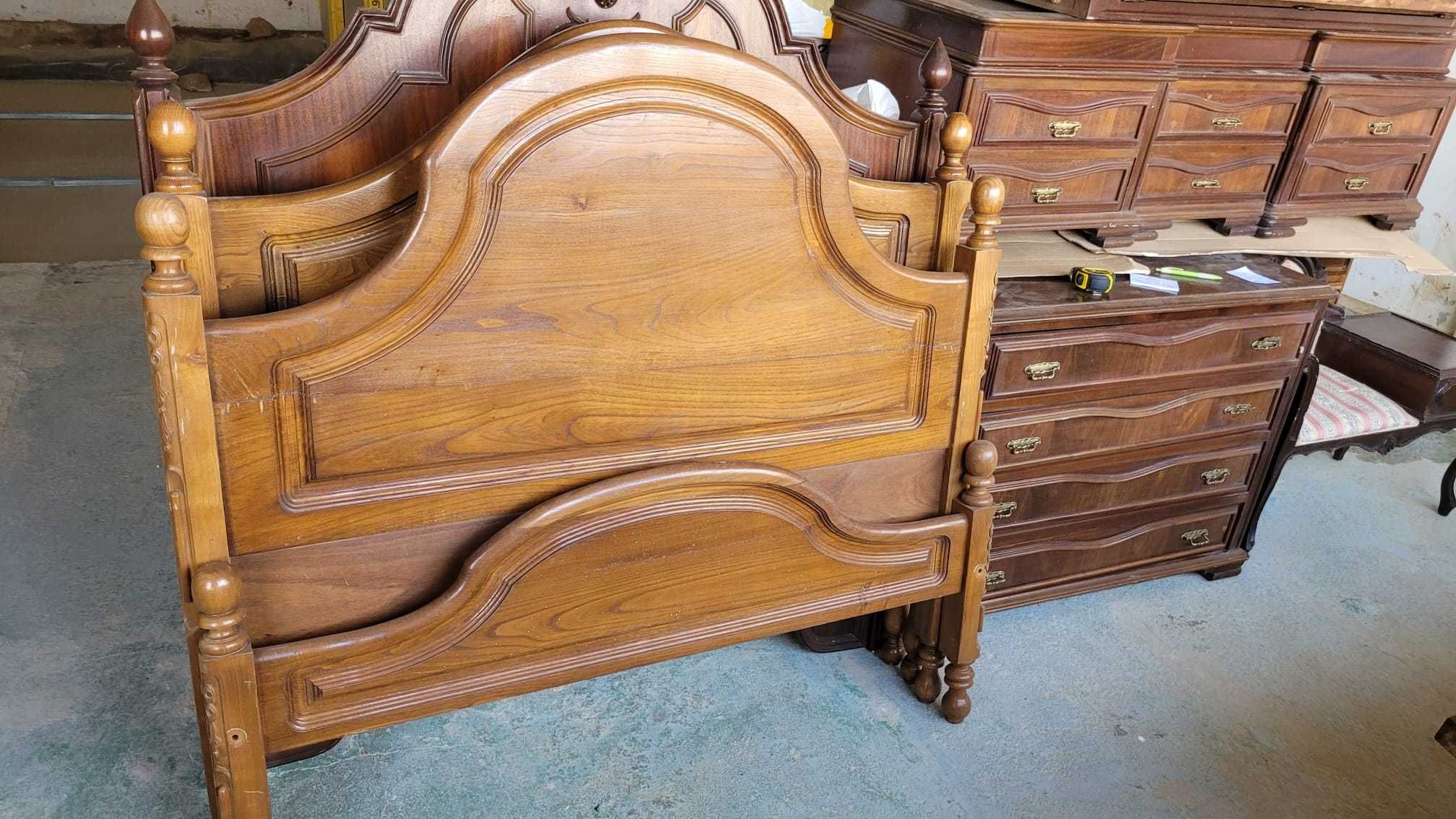 Cama Casal Colchão Estrado Roupeiro