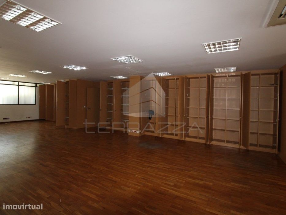 Escritório/loja a Santa Catarina - Porto, 197m².