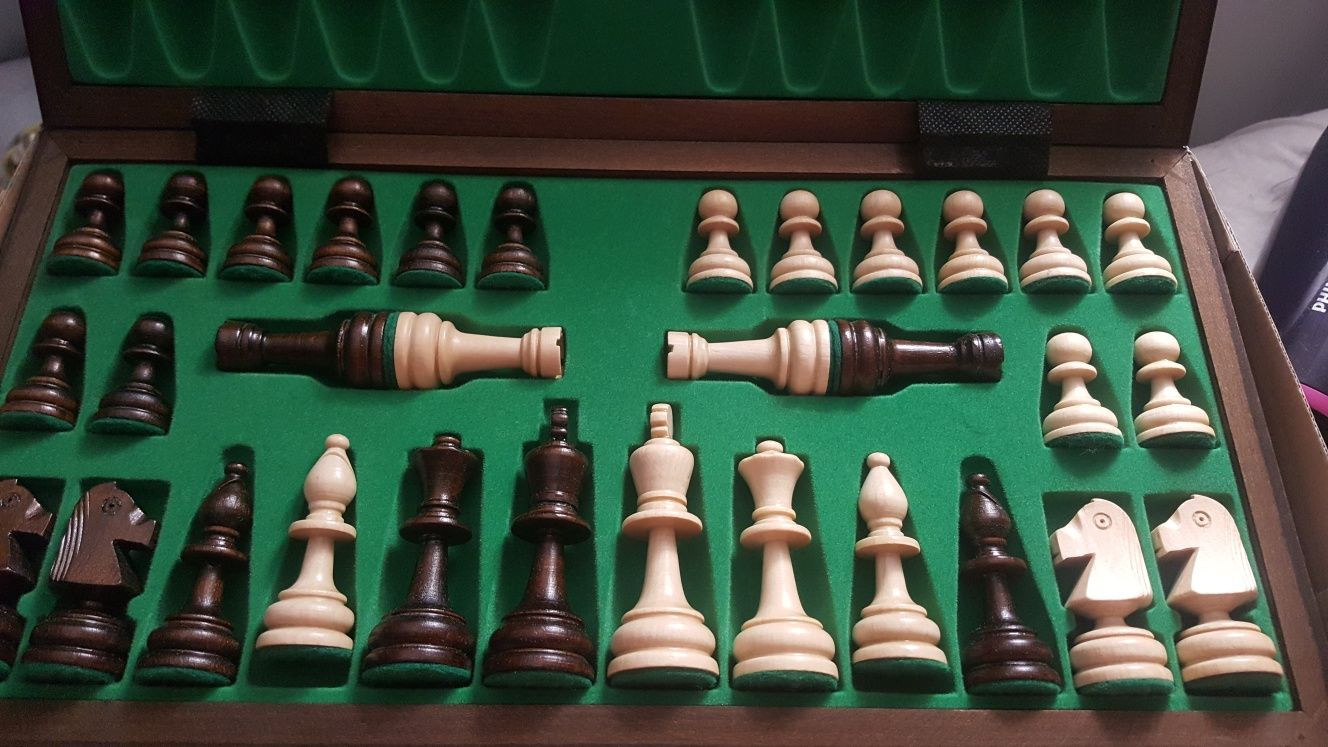 Szachy z litego drewna Ciemny Brąz szachownica 41 cm
