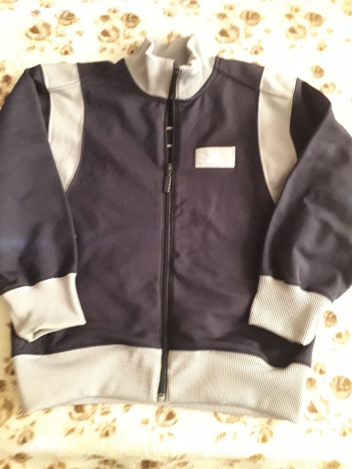 Спортивная кофта, куртка Adidas, оригинал, 8-9 лет.