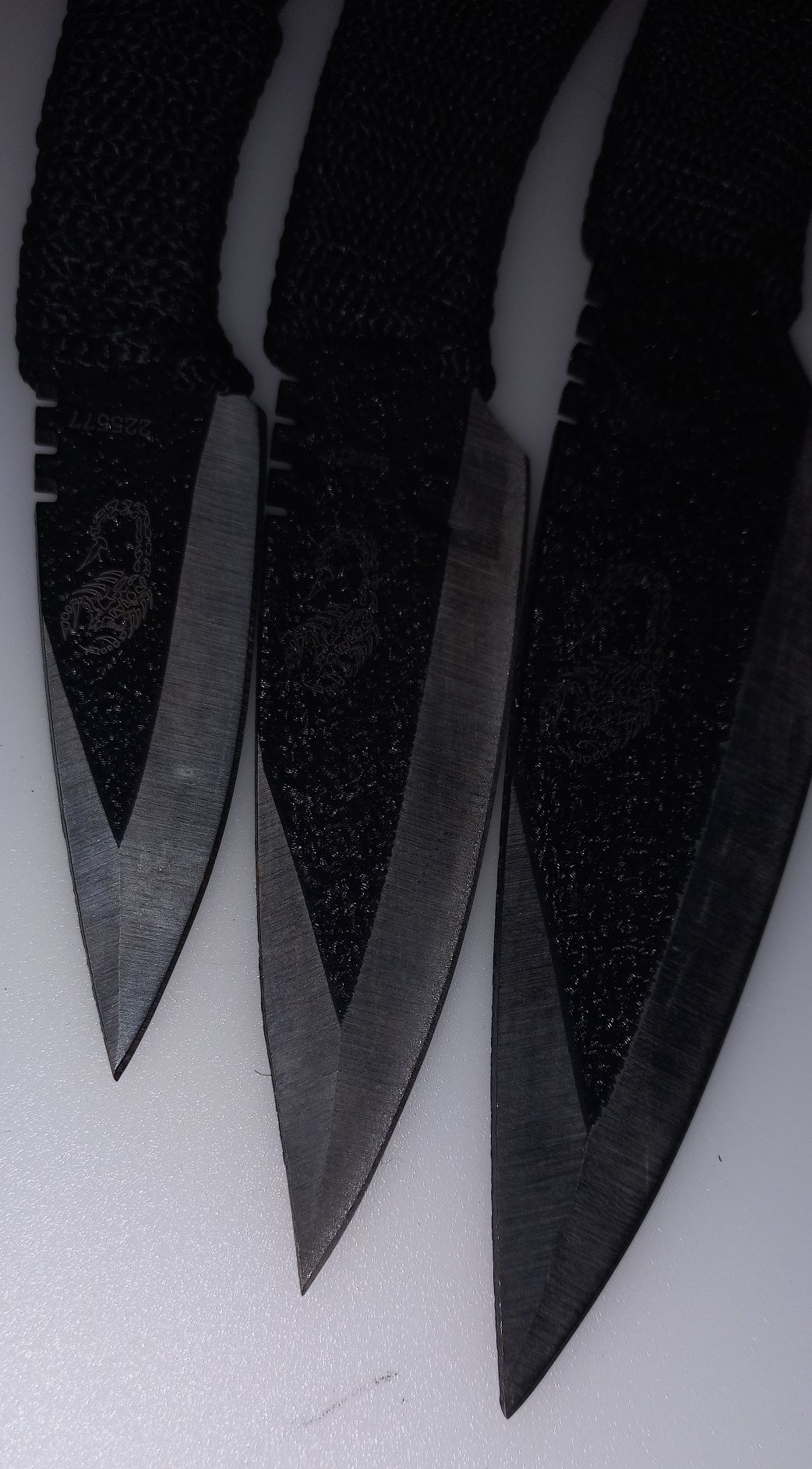 Noże do rzucania SKORPION 3 długości ZESTAW 3 rzutki + POKROWIEC