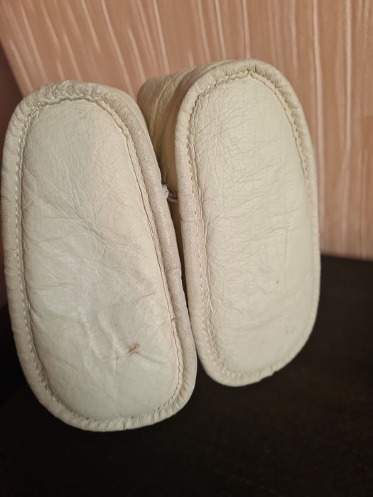 Дитячі бежеві кімнатні угги капці натуральної шкіри 11.5 см розмір