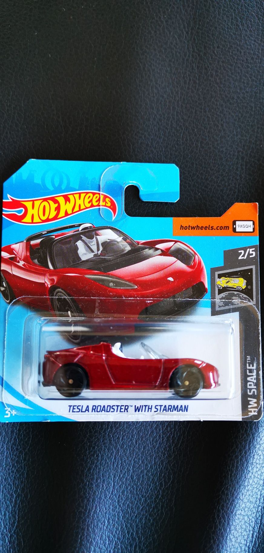 Tesla hot wheels novo com portes incluídos