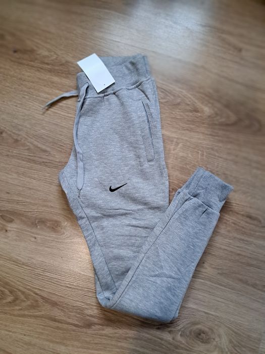 Spodnie damskie dresowe Nike M