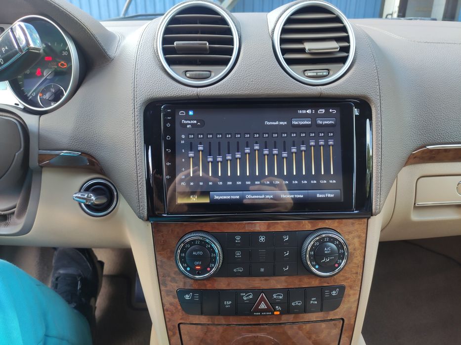 Магнитола новая Mercedes-Benz ML GL W164 с CarPlay +QLED 4G сим карта.