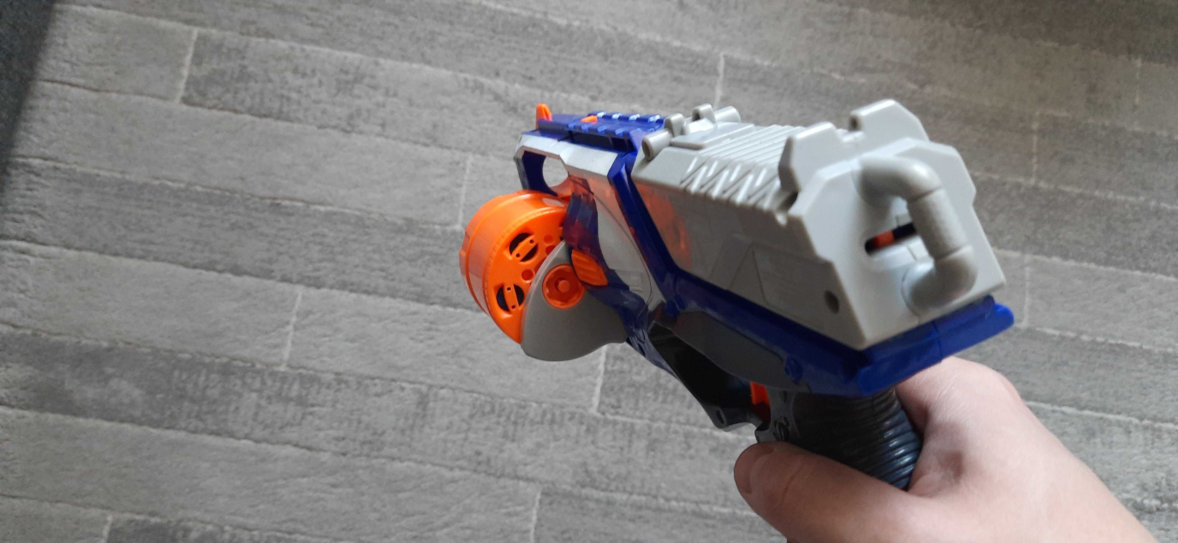 Pistolet Nerf Strongarm