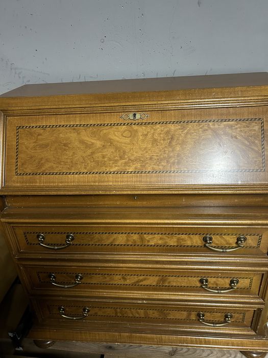 Sekretarzyk drewniany, inkrustowany, piękny