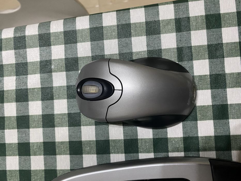 Microsoft Wireless Comfort Keyboard 1.0A e rato