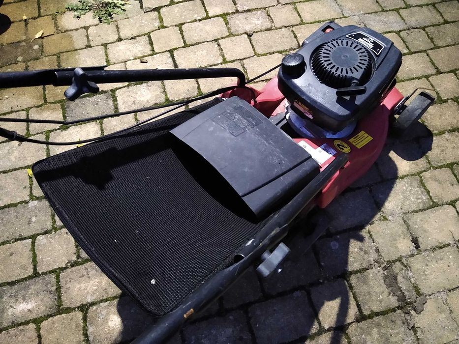 Kosiarka Mountfield spalinowa z napędem Uszkodzona