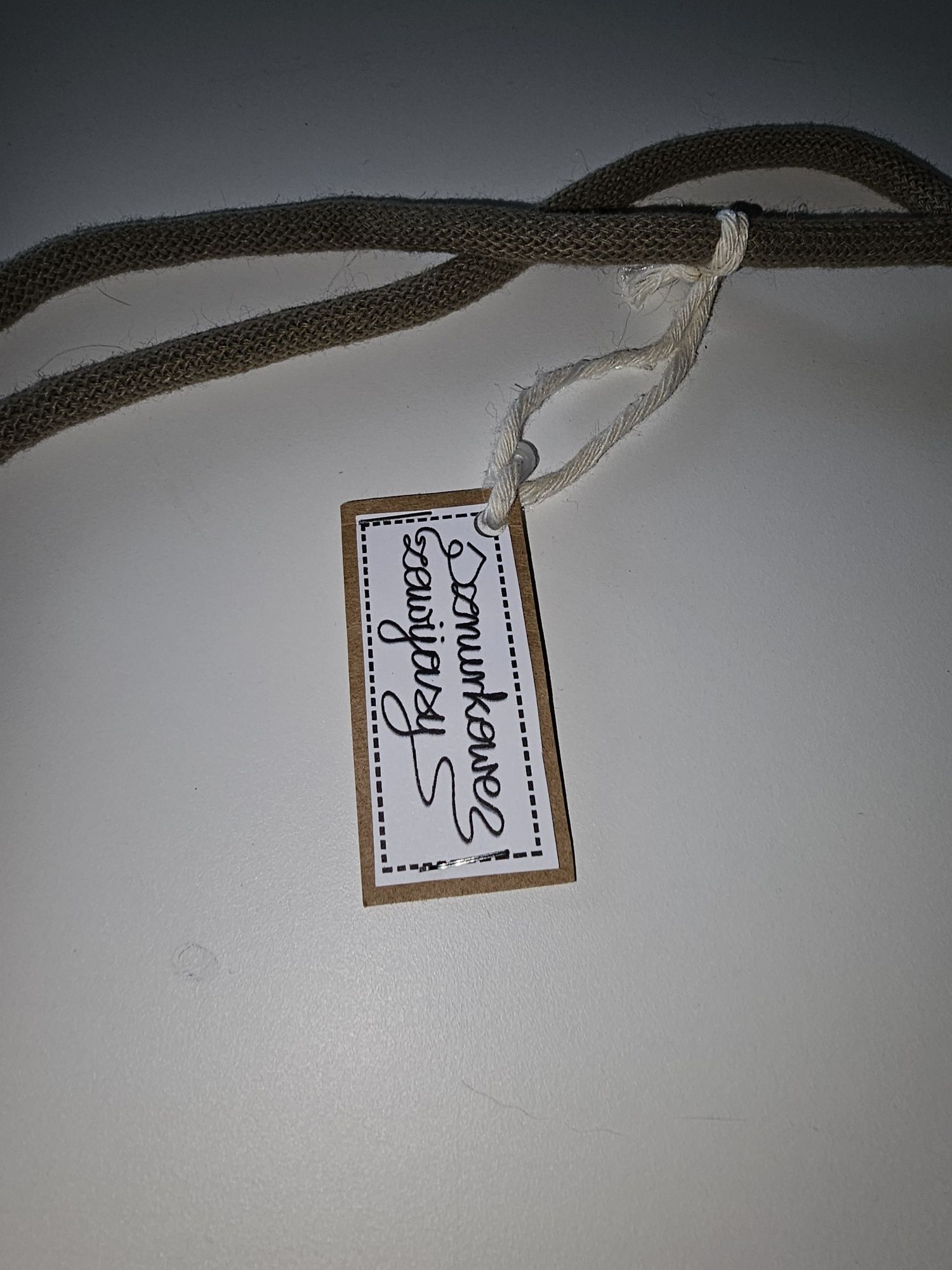 Torebka ręcznie robiona ze sznurka