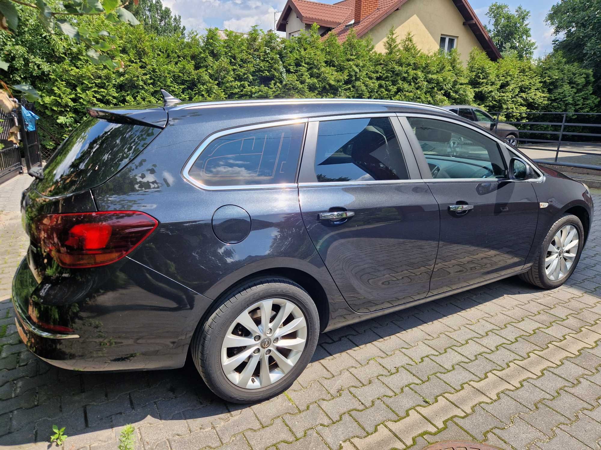 Opel Astra J 2.0 Kombi Automat