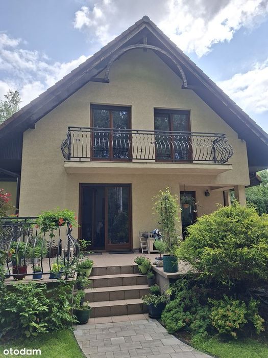 Zjawiskowy dom pod lasem