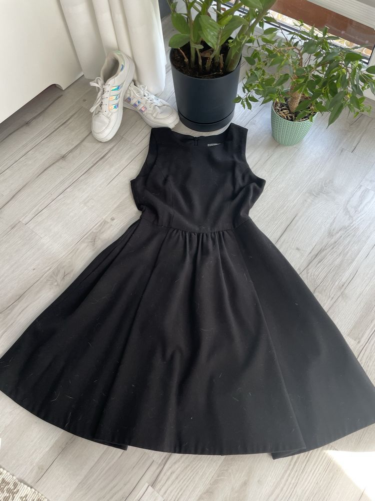 Czarna elegancka damska sukienka zara 38