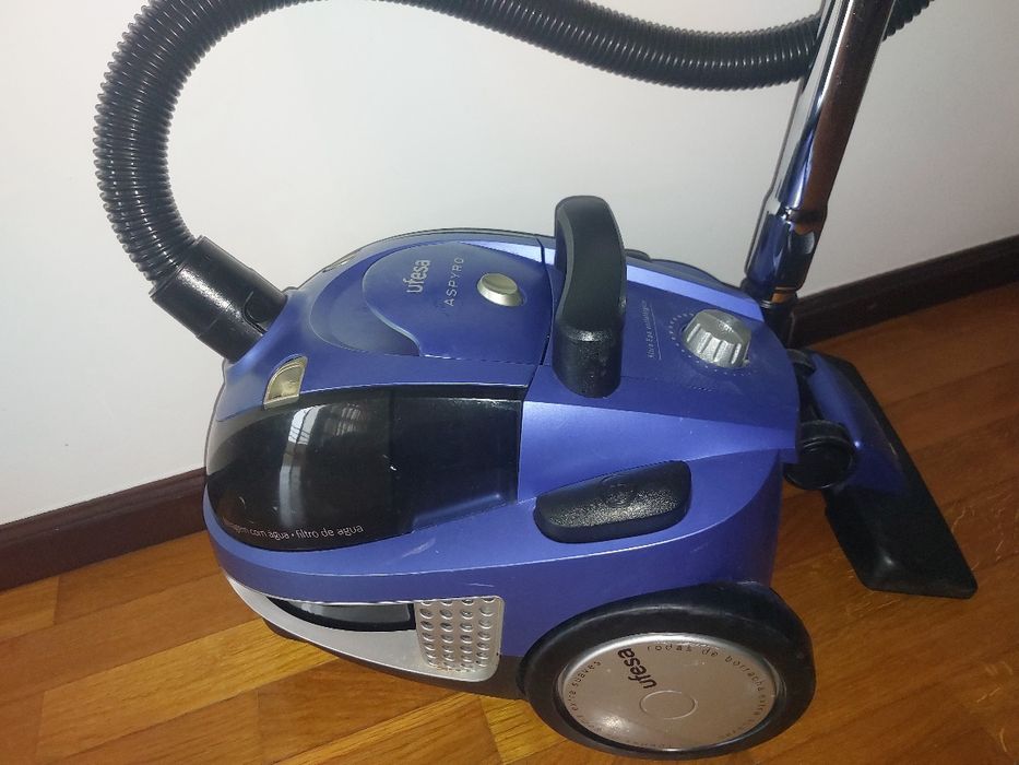 Aspirador a água