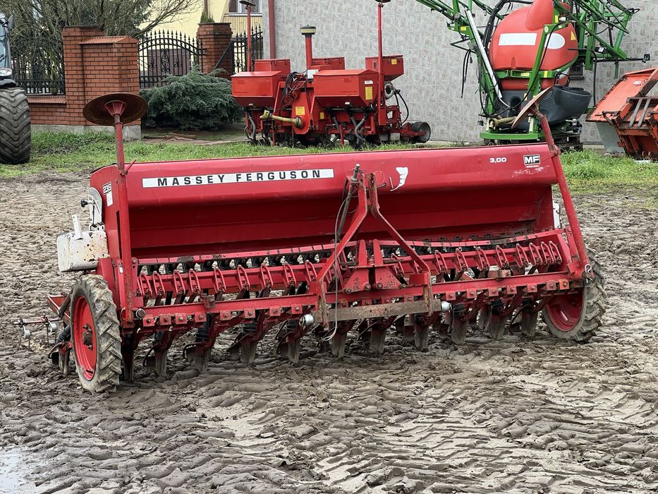 Siewnik Zbożowy Massey Ferguson MF 3m Isaria Sprowadzony Super Stan