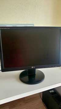 Продам монітор 19" LG