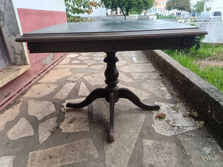 Mesa em madeira rustica