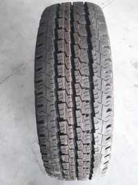 Pneu novo 205/70R15 C  Michelin Agilis 81