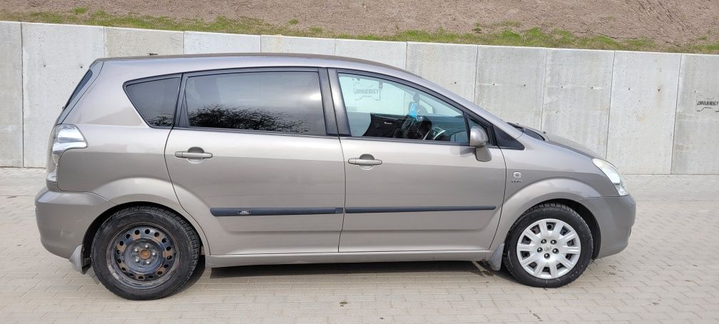 Toyota Verso 1.8 gaz 7 osob