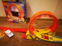 Speedtrack tor z autkiem Extreme Loop track zabawka Tor