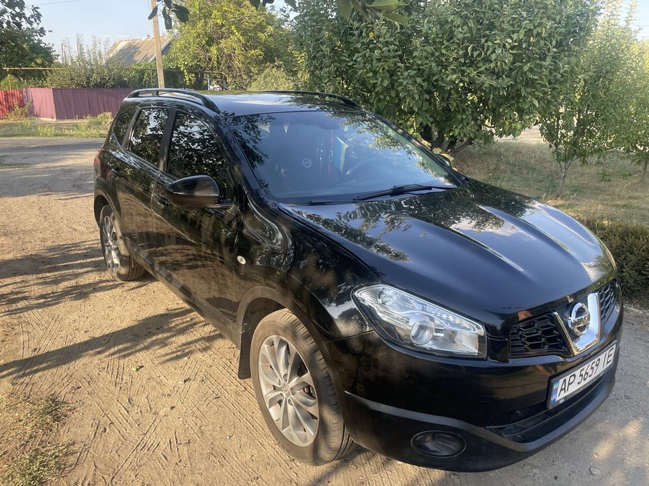 Nissan QASHQI +2