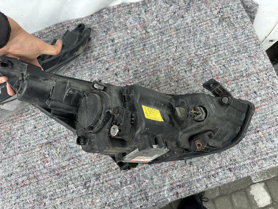 Фари передні ліва права комплект Hyundai IX35 Tucson 2013-2015 Рестайл