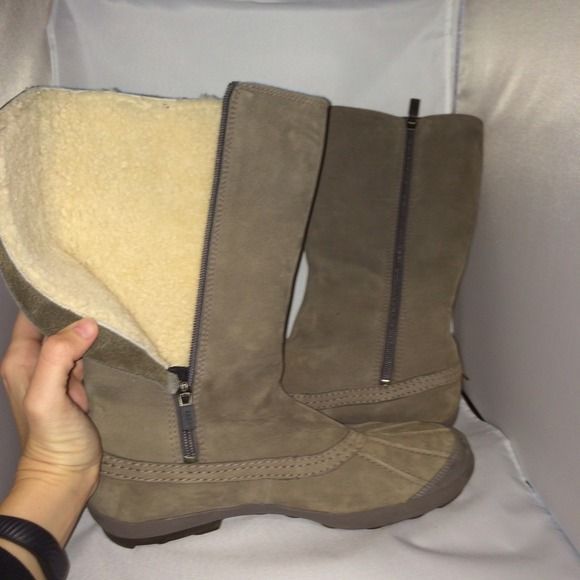 UGG Australia Belfair -Hit! WODOODPORNA MEMBRANA r.40