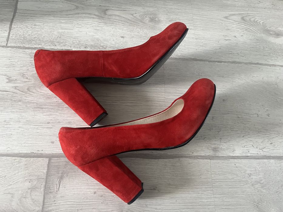 Жіночі туфлі розмір 40