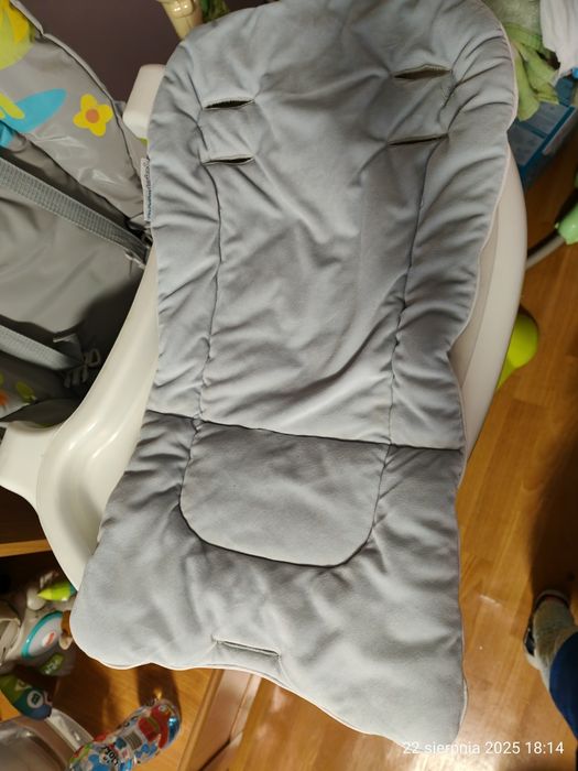 Krzesełko do karmienia babydisign