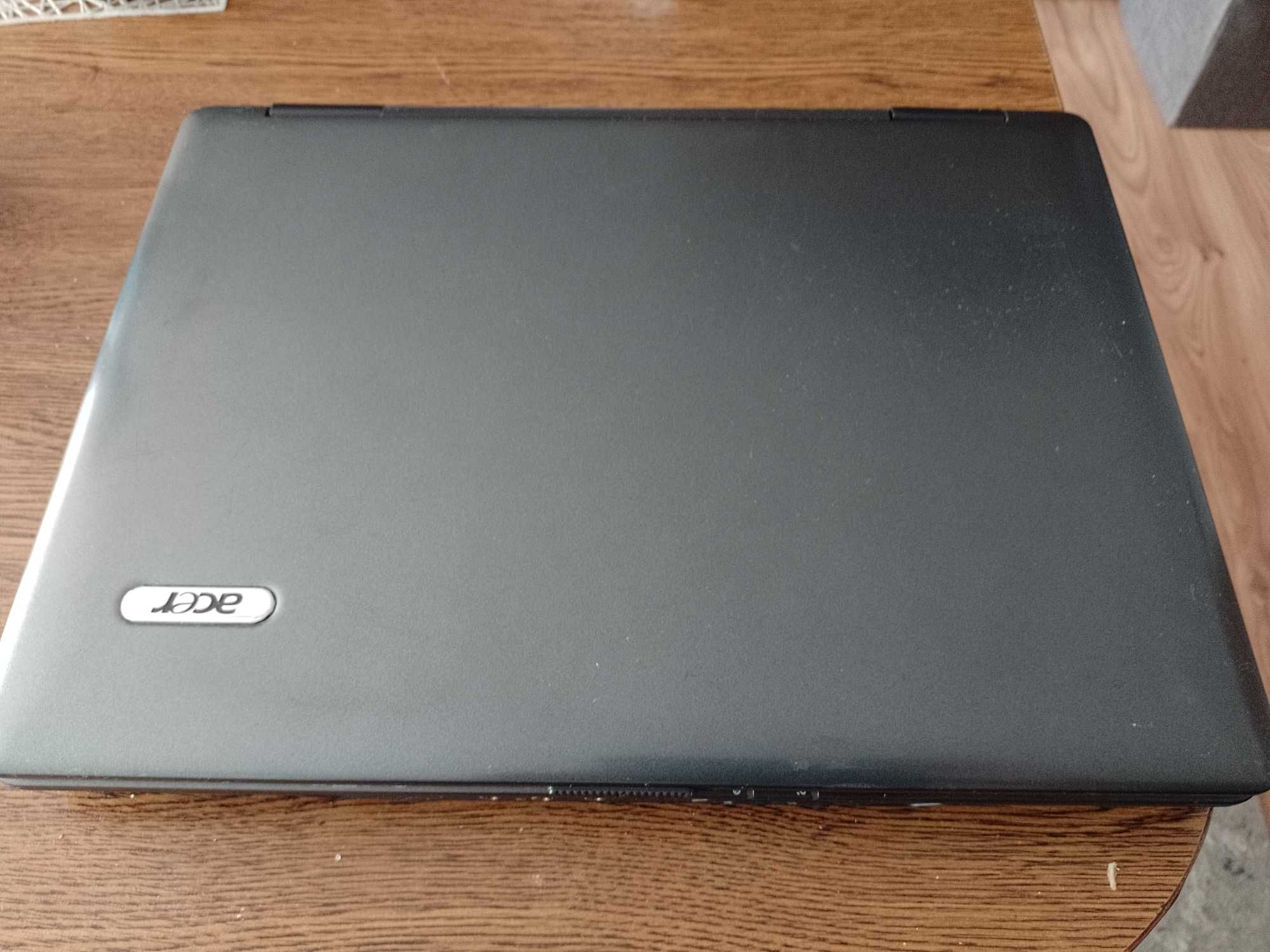 Laptop ACER EXTENSA 5220